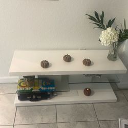 TV STAND !!! Great Conditions 