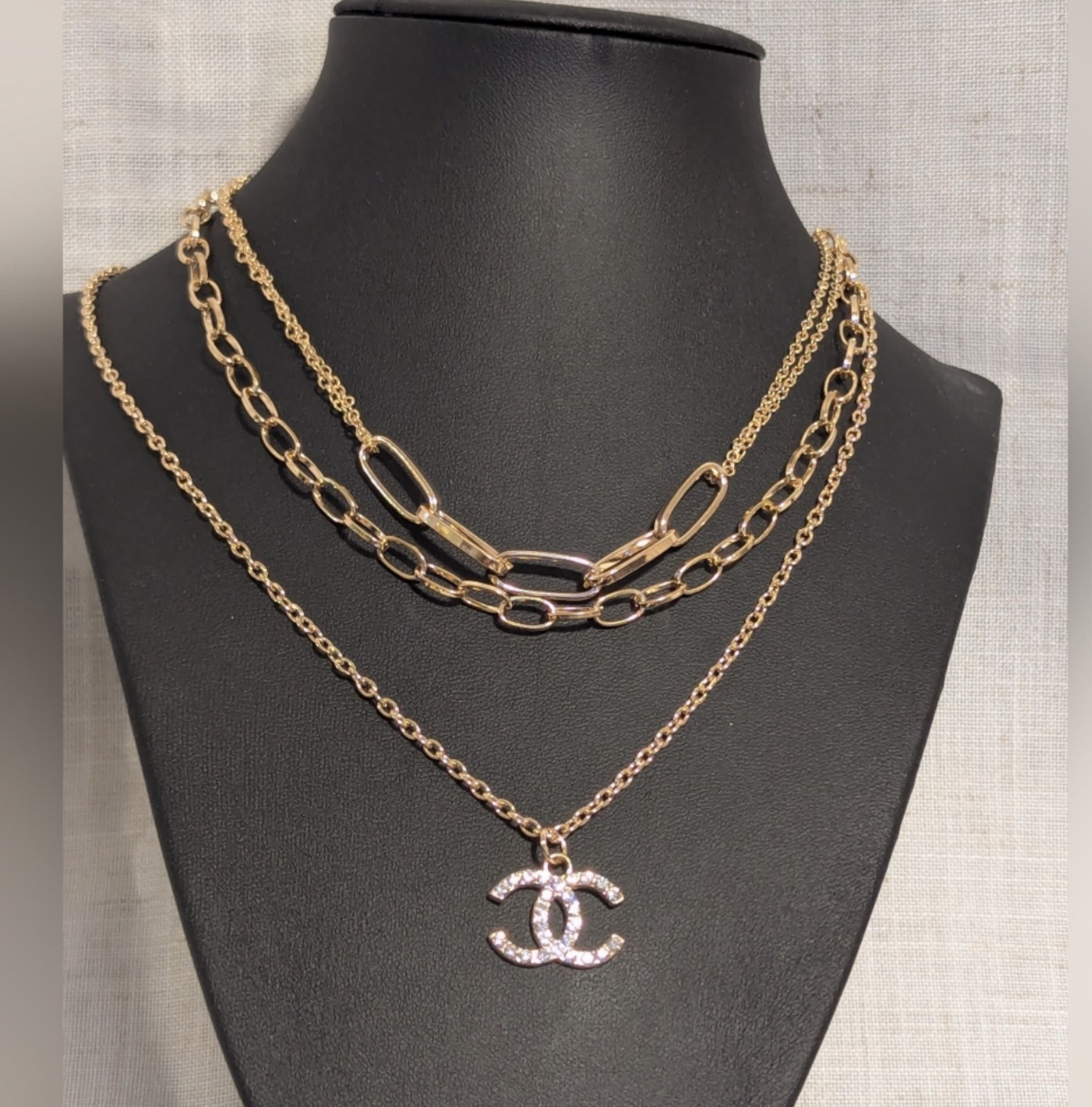 Gold Fashion channel Necklace 3 Piece Set BRAND NEW