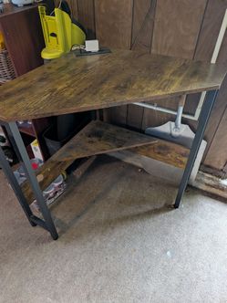 Corner Desk and Office Chair