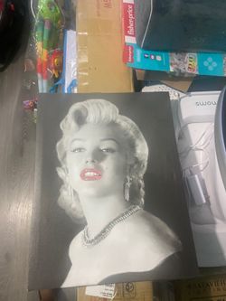 Frame 🖼 Marilyn