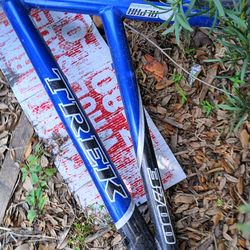 Trek 3700 frame , specialized rockhopper, unknown