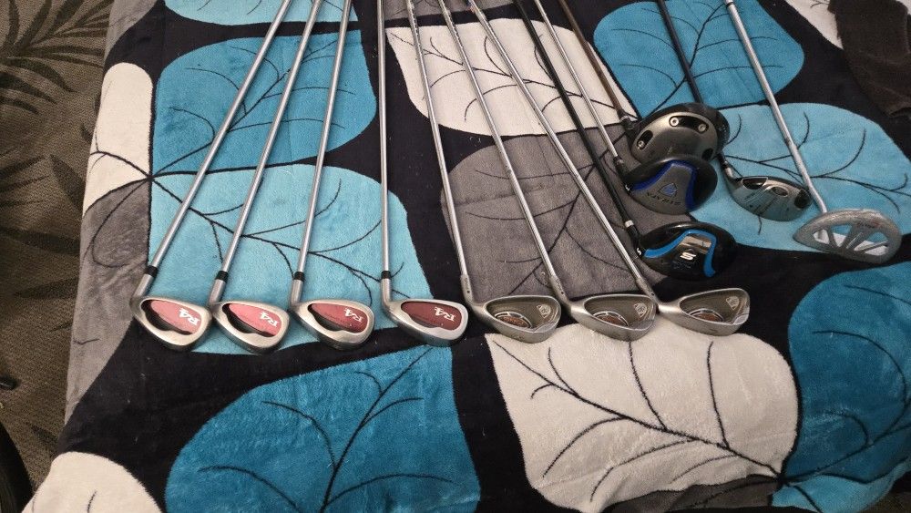 Full Set Of Mixed Golf Clubs