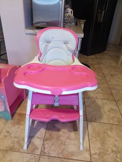 STABLE ,STURDY PINK GIRLY HIGHCHAIR!!!