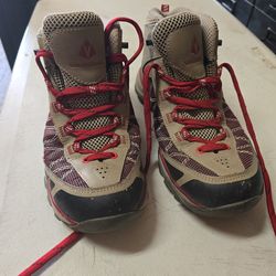 Vasque monolith  hiking boots