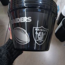 Raider Buckets and Trays And Wall Decor