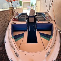 Boat, 19ft, CLEAN, NEEDS NOTHING 