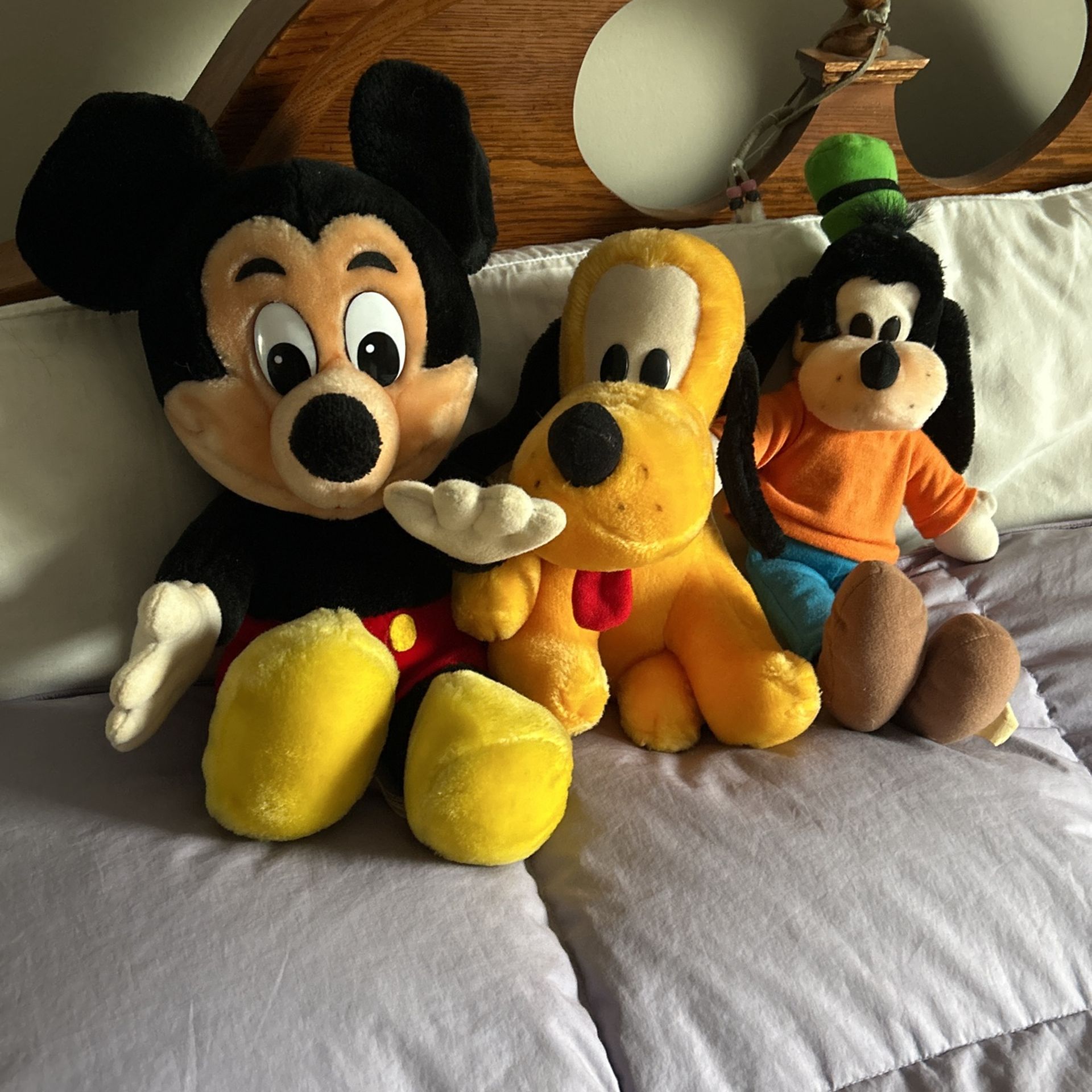 Lot Of Disney Characters