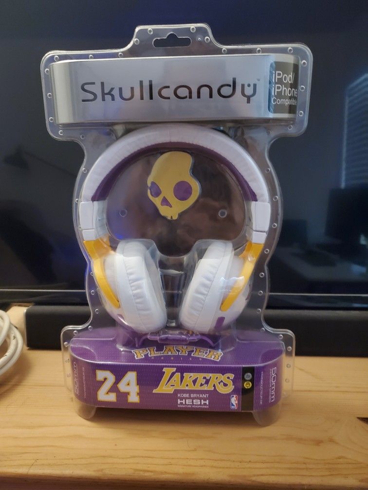 Kobe Skullcandy Headphones