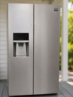 Frigidaire Side by side
