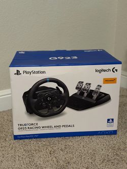 Logitech G923 Racing Wheel and Pedals for PlayStation