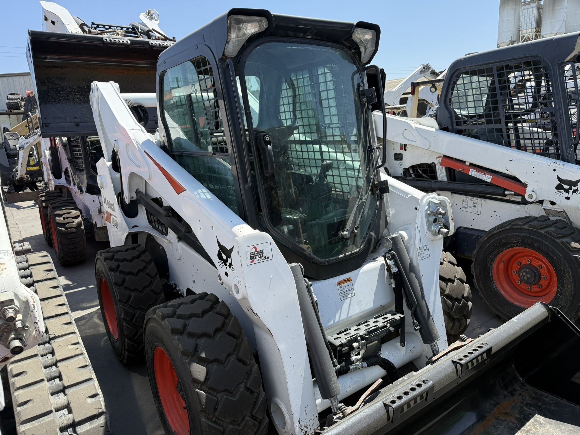 2018 Bobcat S740 Skid Steer Loader Only 2000 Hours