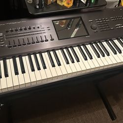 Korg Kronos 73 Key Music Workstation