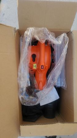Leaf blower and vacuum