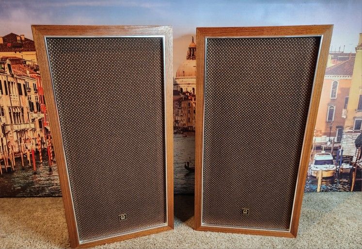 Pioneer CS 33 vintage 2 way bookshelf speaker