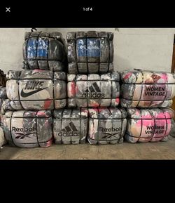 10 NAME BRAND CLOTHING 125LB BALES