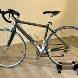 47cm, Gorgeous Fuji Road (One Owner) 105 | Like New  ~4’10”-5’6” - Loaded!