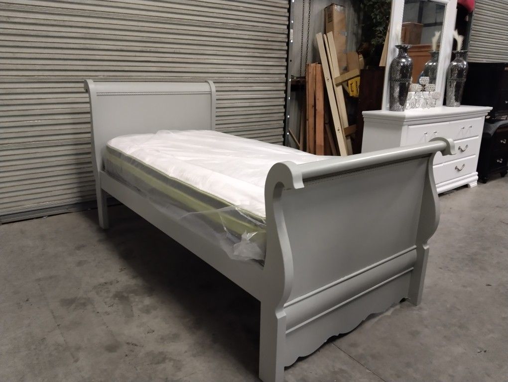 Mint Green Twin Sleigh Bed 