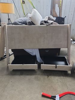 Bed frame with matress