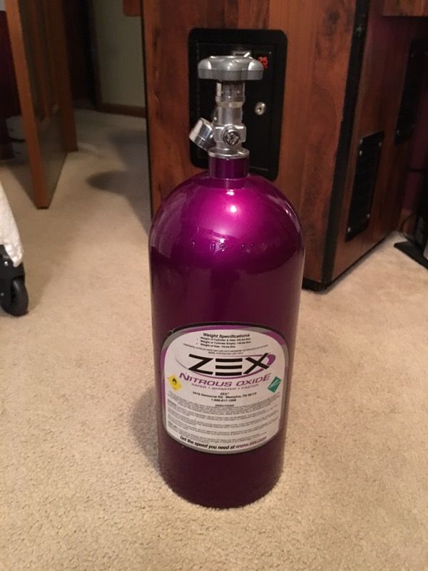 24 lbs pound nitrous tank for Sale in Naperville, IL OfferUp
