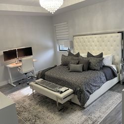 King Bed Size Bedroom Set For Sale
