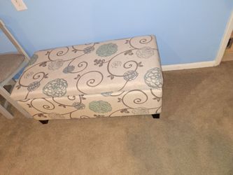 Fabric upholstered  dtorage otoman