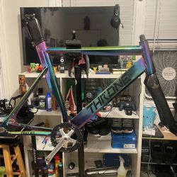 Throne Frame set 