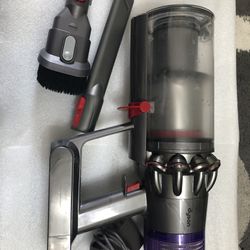 Dyson V11 Torque Drive Cordless Vacuum Cleaner - Handheld And Charger  Item is in good working condition   Previously used , washed and cleaned   This
