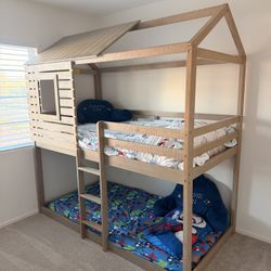 Twin Bunk Bed 