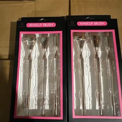 Make Up Brushes And Manicure Set