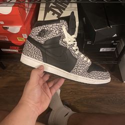 Jordan 1 High Un Supreme