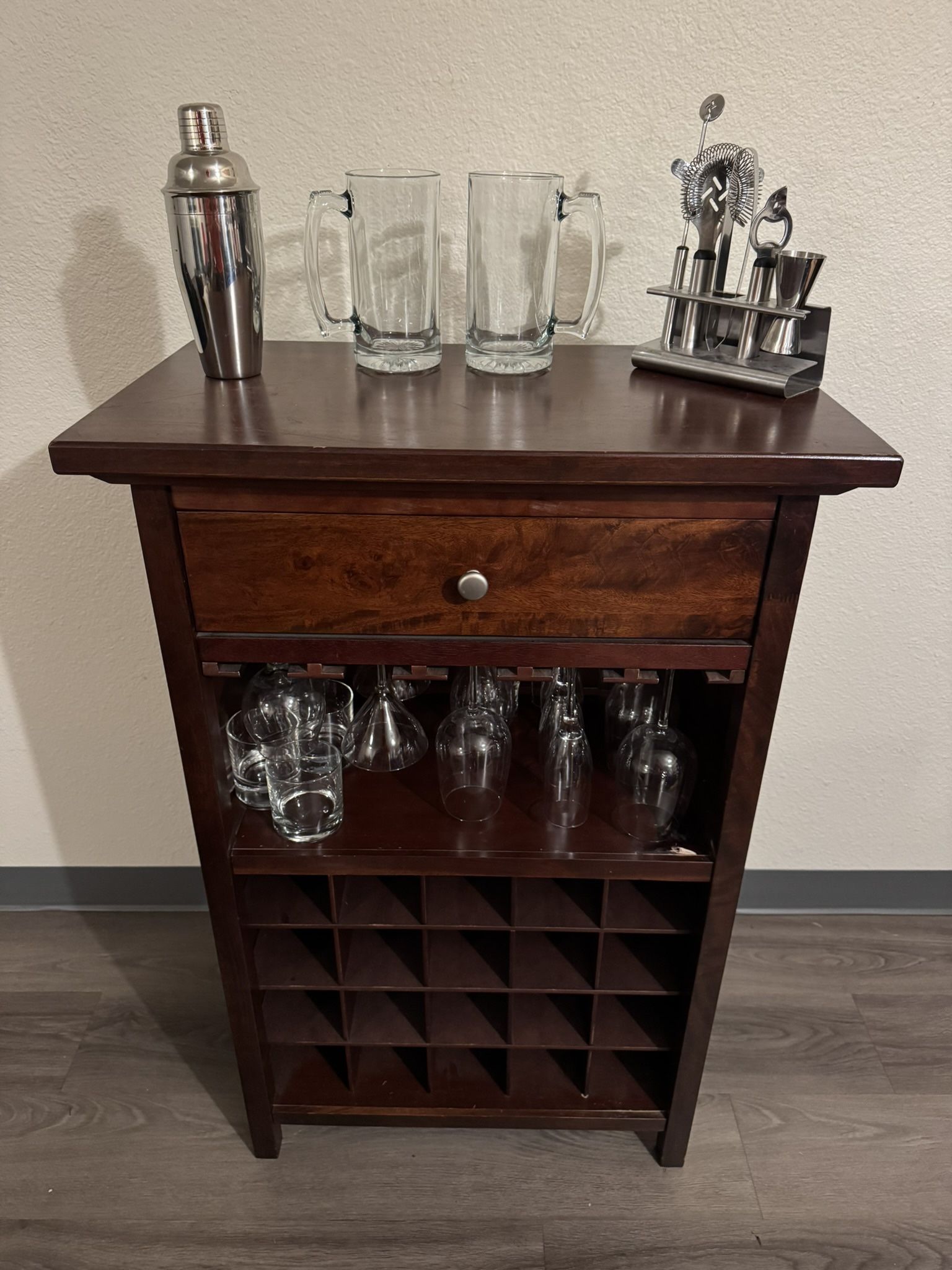 Wine Storage/Liquor Mini Bar