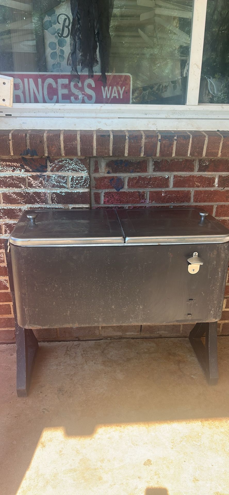 Ice Chest 