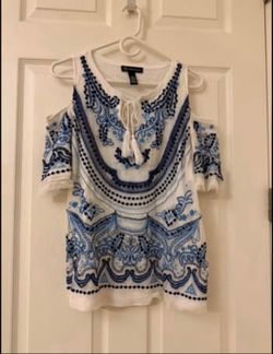 Women’s  blouse size S only cash