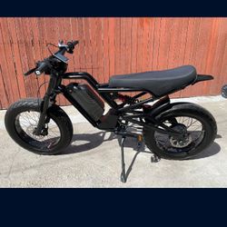 Akez Electric Bike No Charger Still New 