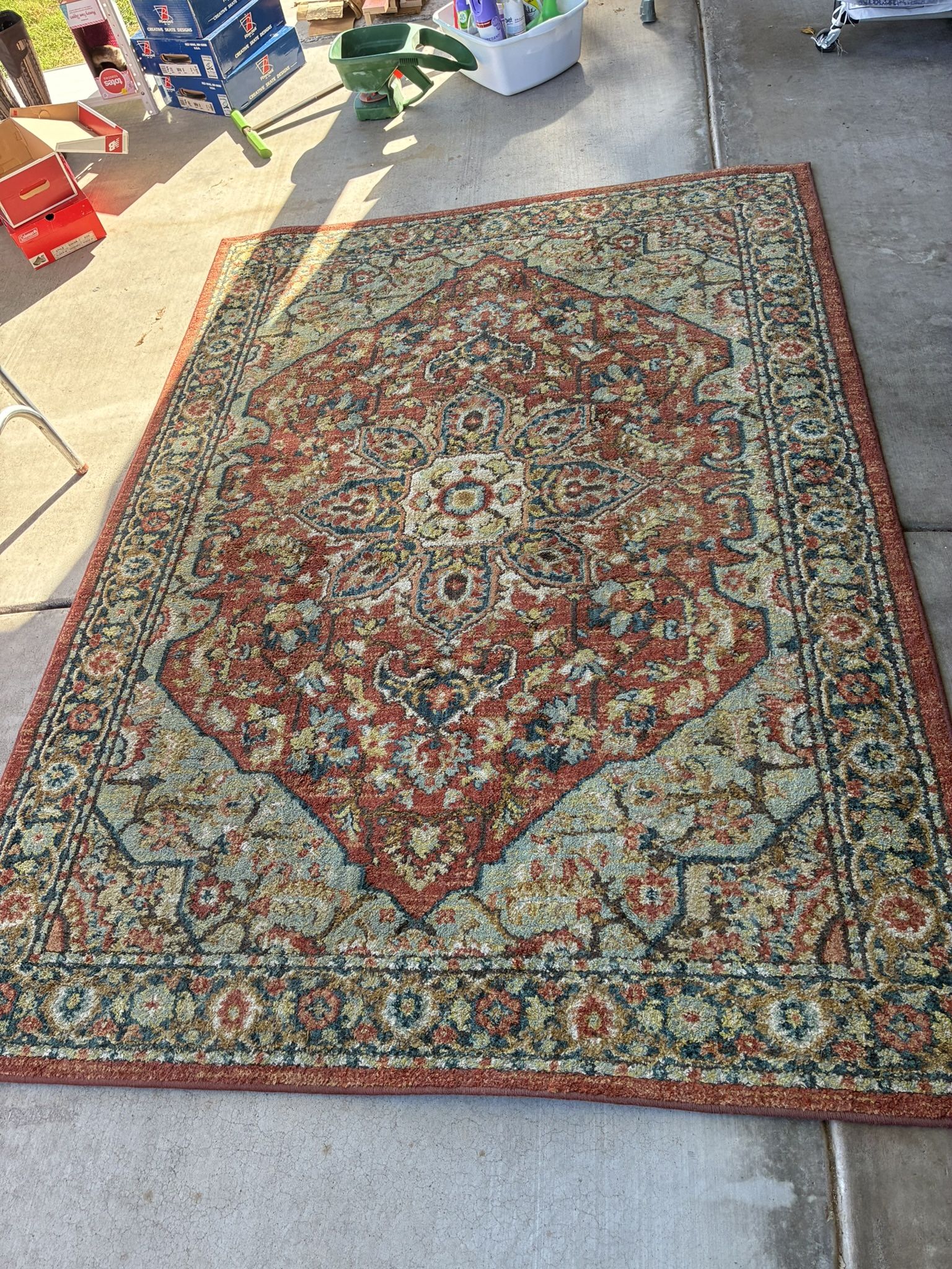 5’ x 7’ Area Carpet/ Rug