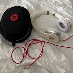 Beats Solo White