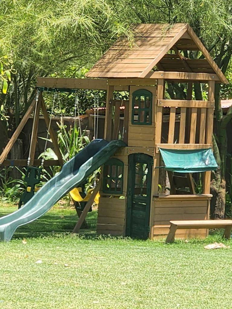 KidKraft Windale Wooden Swing Set Playset ,Clubhouse, Swings, Slide, Shaded Table and Bench, Sandbox