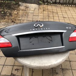2013 infiniti M37s trunk Original Part