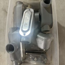 LOT OF 9* Conduit 1” Body With Covers