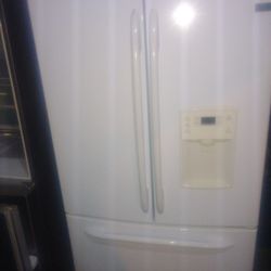 General Electric Fridge $$$