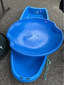 2 sleds