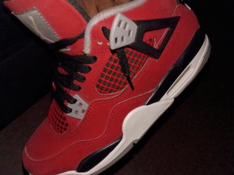 Jordans 4s toro