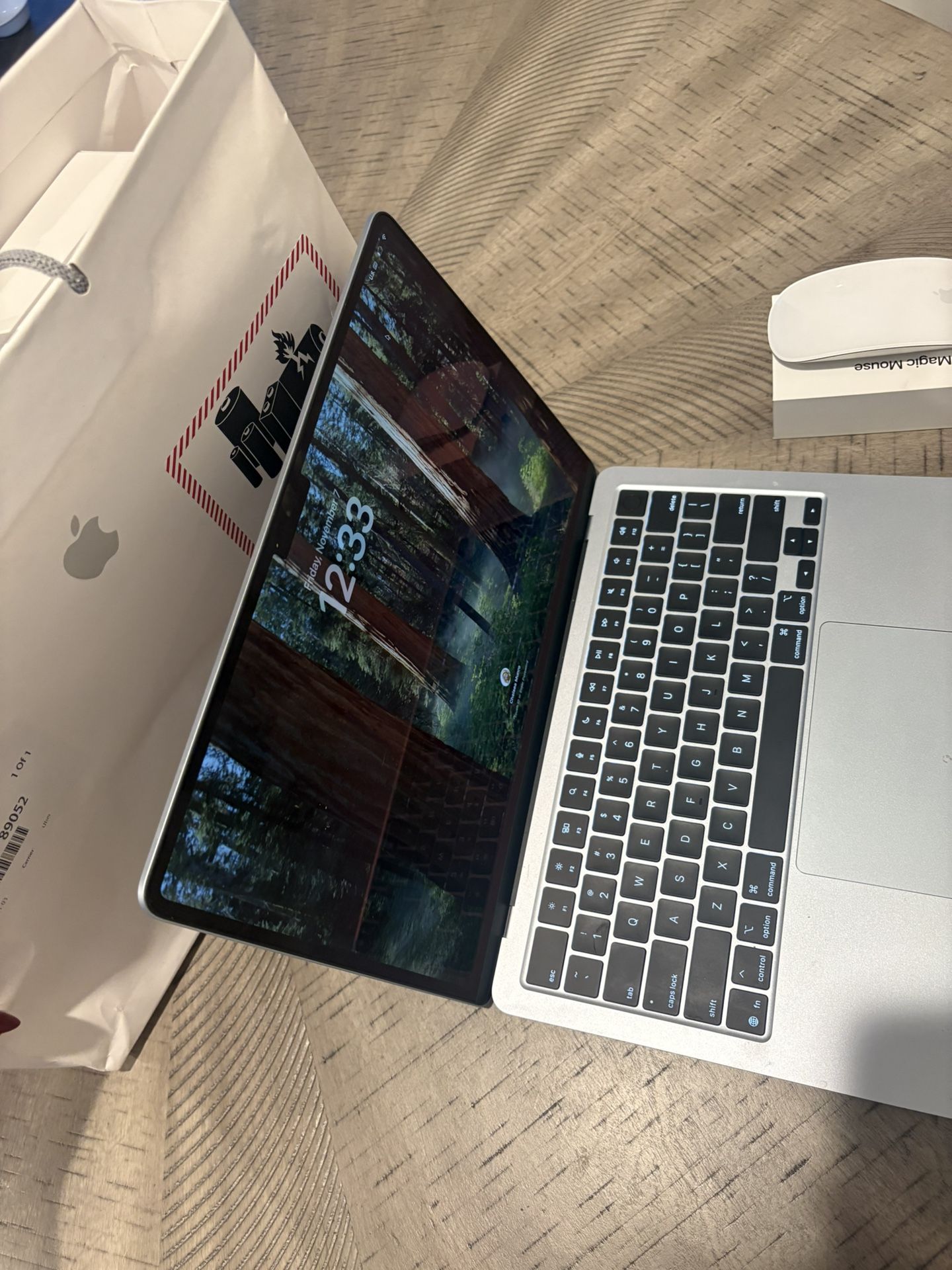 Brand New Mac Book Air With Mouse