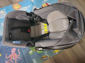Graco Carseat and base