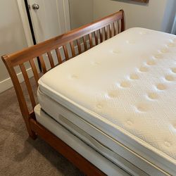 Queen Bedroom Set With Night Stand 