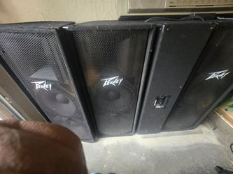 4 PEAVEY VOCINAS. 700 whats x sale