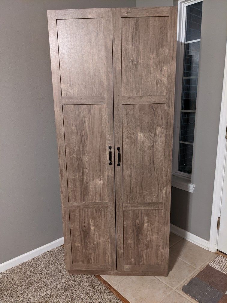 Storage Cabinet 