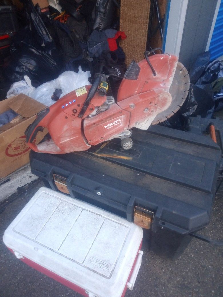 Hilti Wet Saw  Dish 700-x