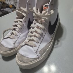 Nike Blazers (GOOD DEAL)