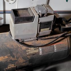 30 Gallon Air  Compressor